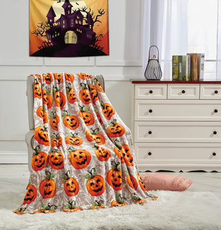 Pumpkins Throw Blanket - Cozy & Festive Design